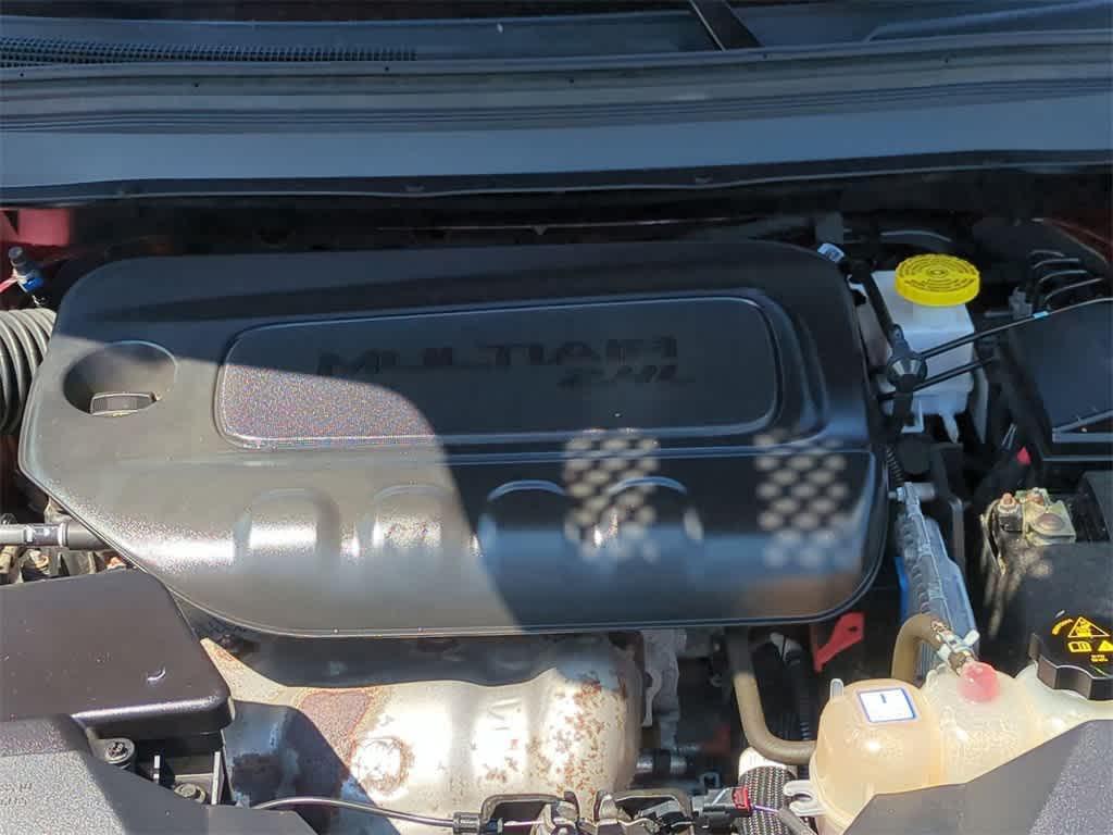 used 2020 Jeep Cherokee car, priced at $19,396