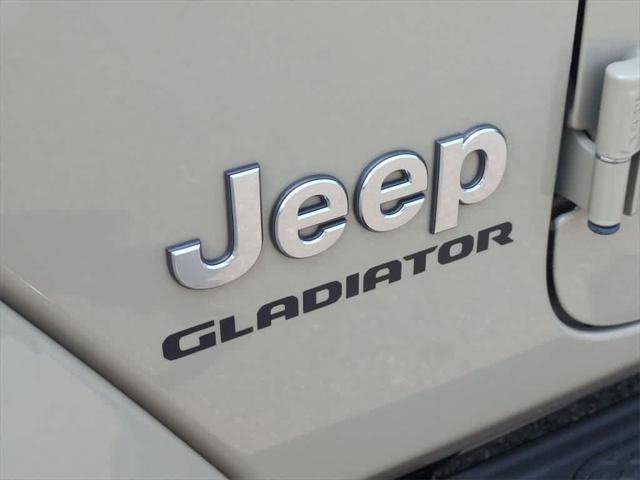 used 2022 Jeep Gladiator car, priced at $33,998