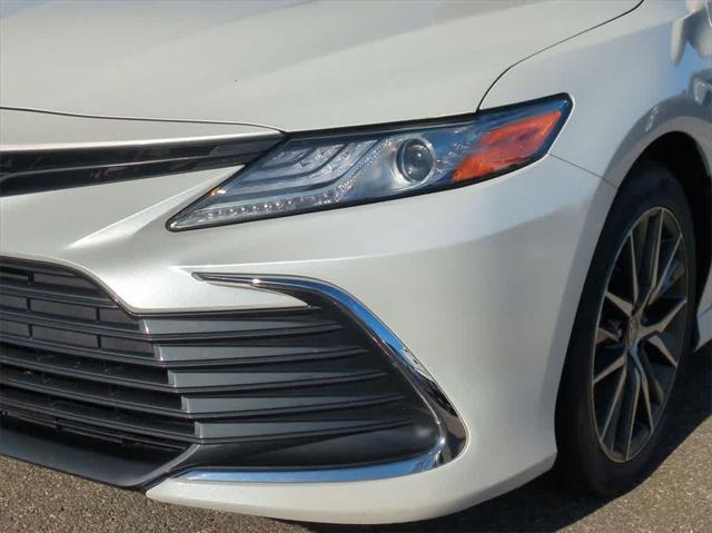 used 2022 Toyota Camry Hybrid car, priced at $27,998