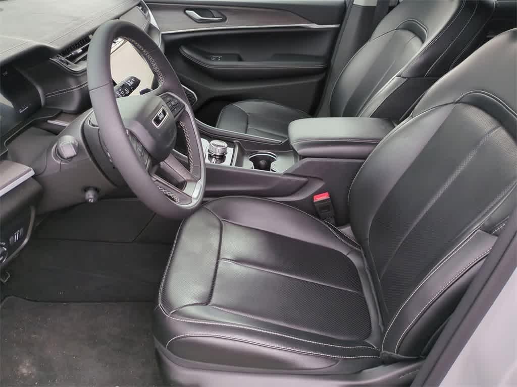 used 2024 Jeep Grand Cherokee car, priced at $38,800