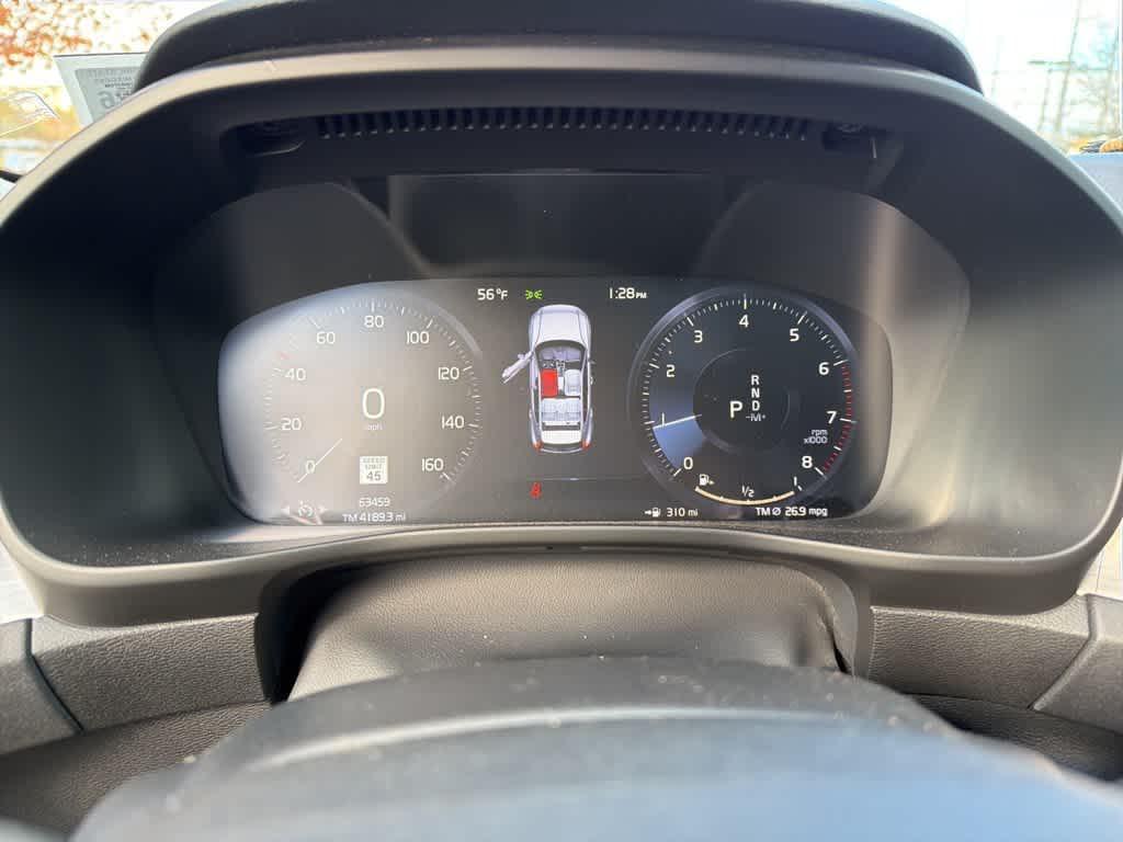 used 2020 Volvo XC40 car, priced at $21,298