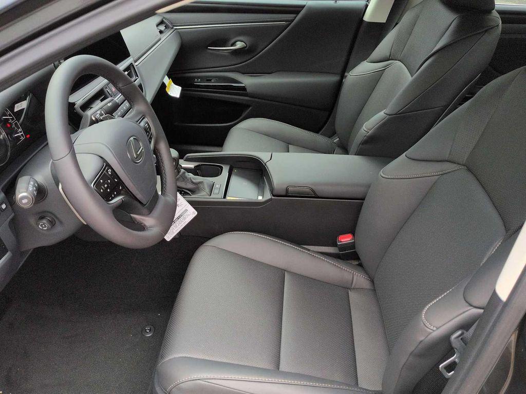 new 2025 Lexus ES 300h car, priced at $51,029
