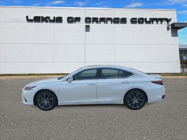 new 2025 Lexus ES 300h car, priced at $50,229