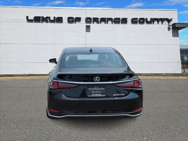 new 2025 Lexus ES 300h car, priced at $49,530