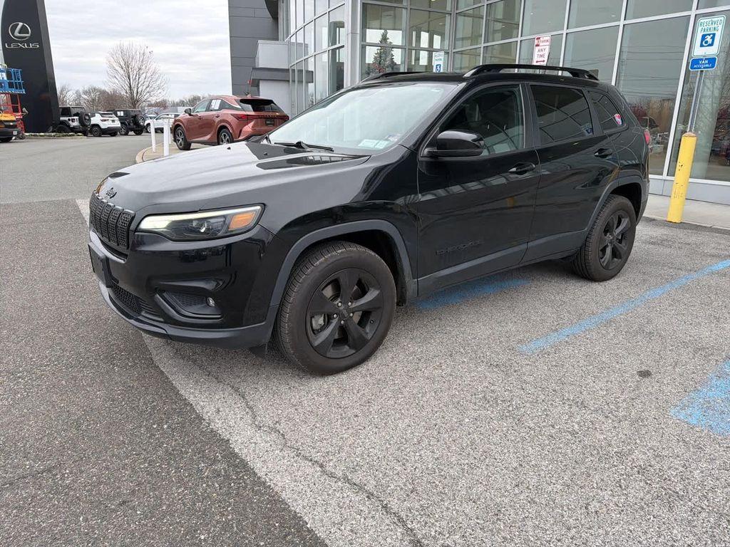 used 2019 Jeep Cherokee car, priced at $12,999