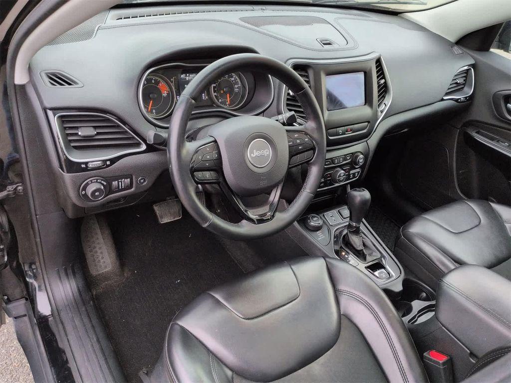 used 2019 Jeep Cherokee car, priced at $12,899