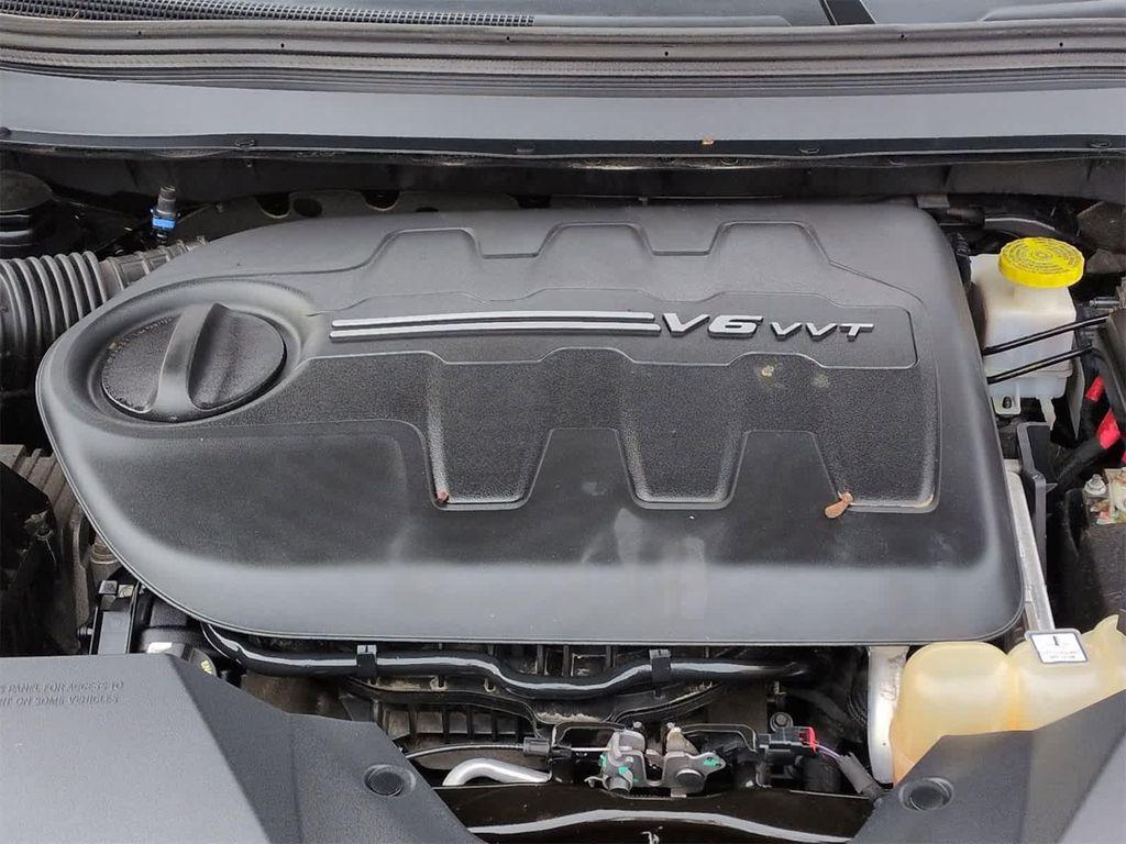 used 2019 Jeep Cherokee car, priced at $12,899