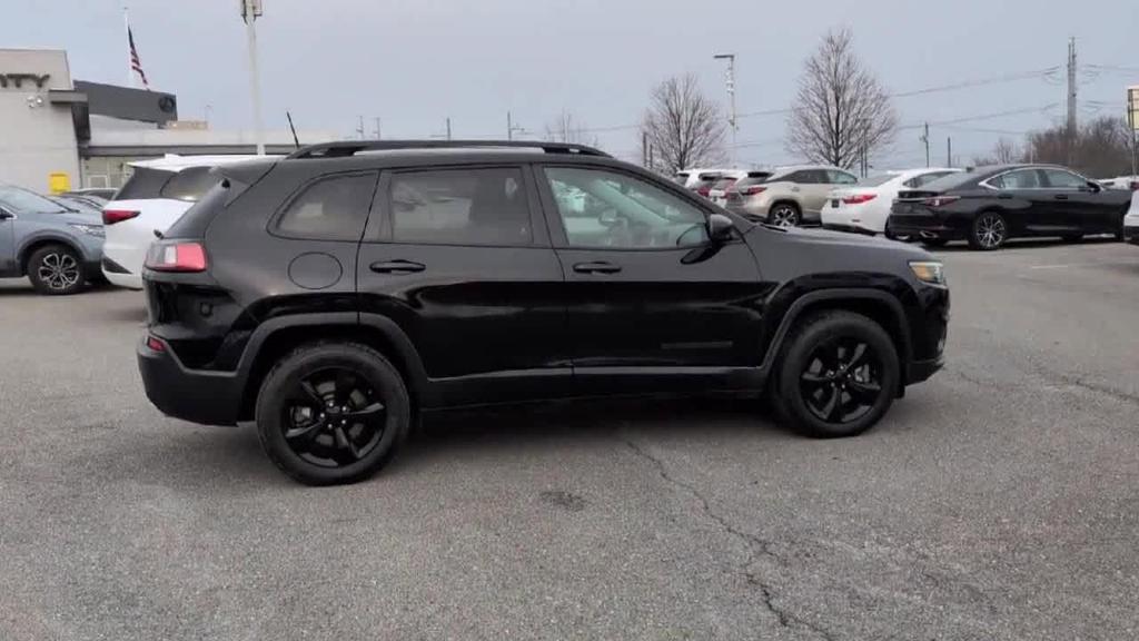 used 2019 Jeep Cherokee car, priced at $12,899
