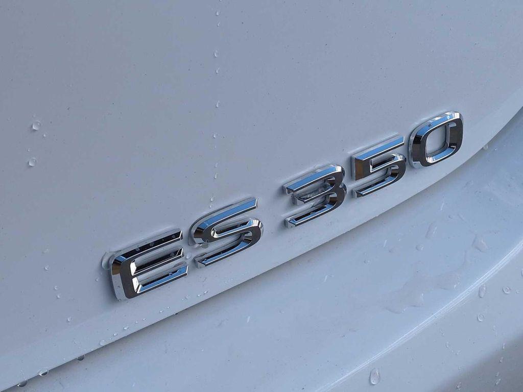 new 2025 Lexus ES 350 car, priced at $53,215