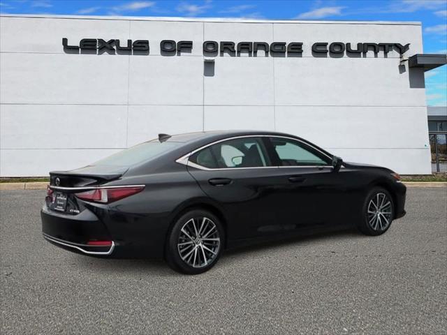 new 2025 Lexus ES 300h car, priced at $52,294