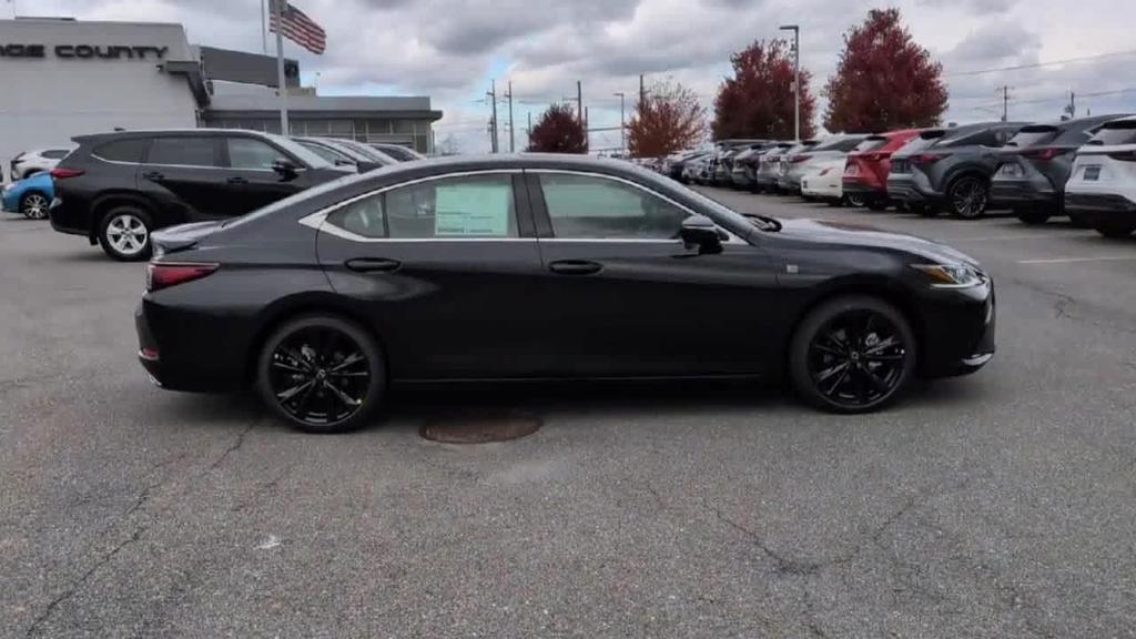 new 2025 Lexus ES 350 car, priced at $50,805