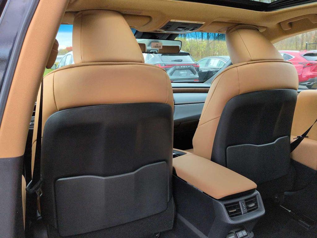 new 2025 Lexus ES 350 car, priced at $50,805