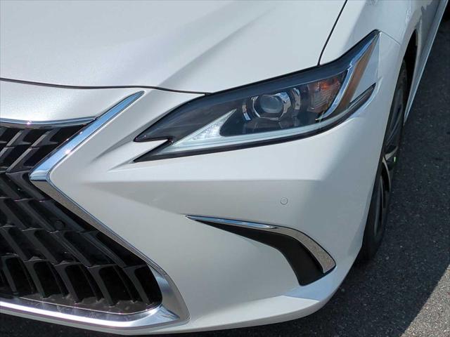 new 2025 Lexus ES 350 car, priced at $48,299