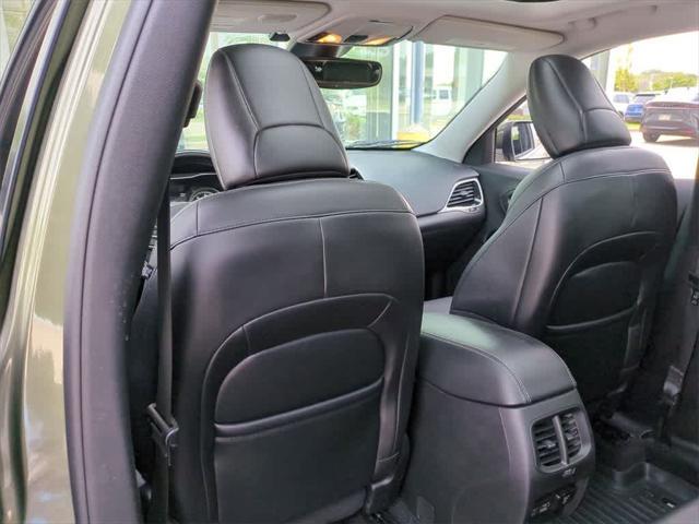 used 2021 Jeep Cherokee car, priced at $22,993