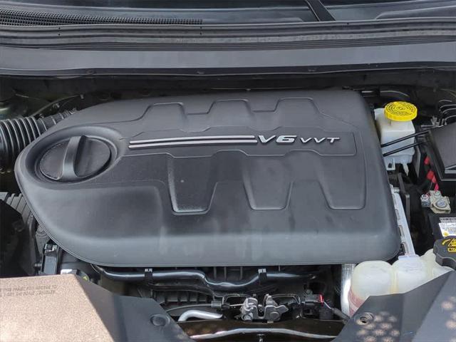 used 2021 Jeep Cherokee car, priced at $22,993