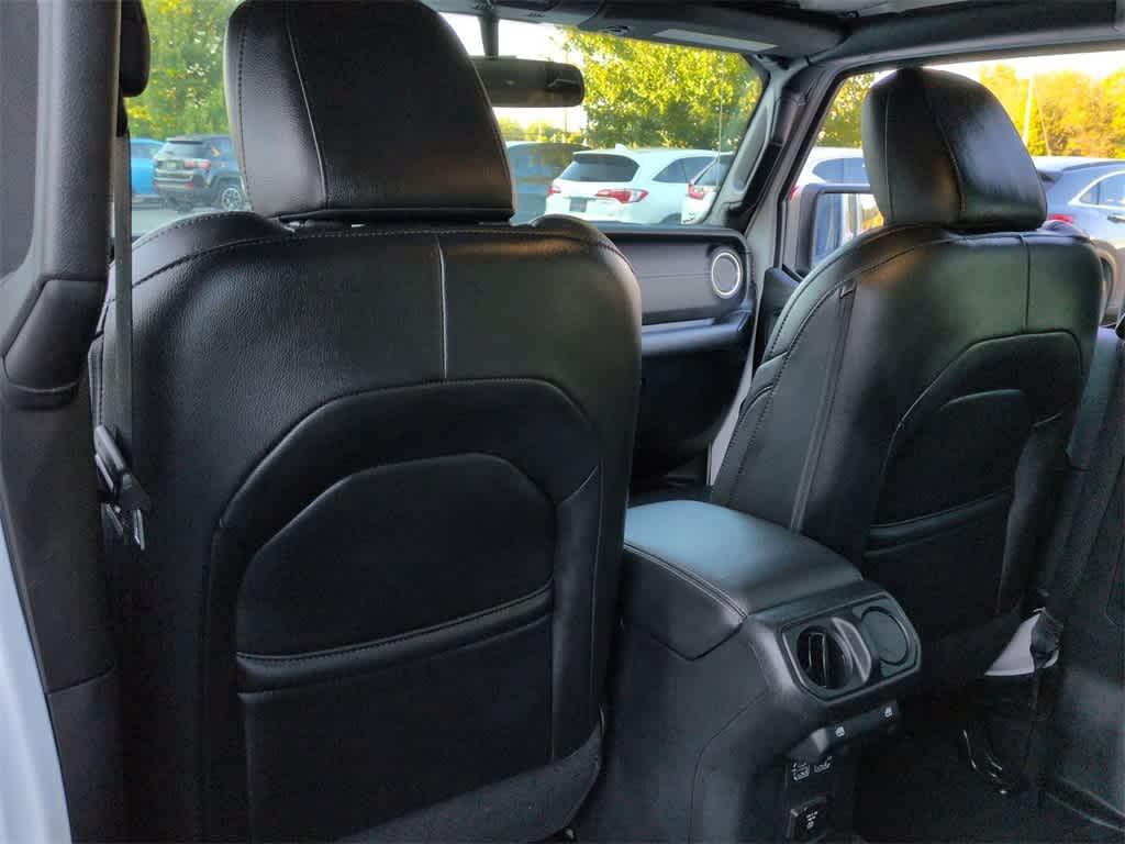 used 2019 Jeep Wrangler Unlimited car, priced at $26,998