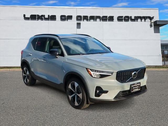 used 2024 Volvo XC40 car, priced at $35,013