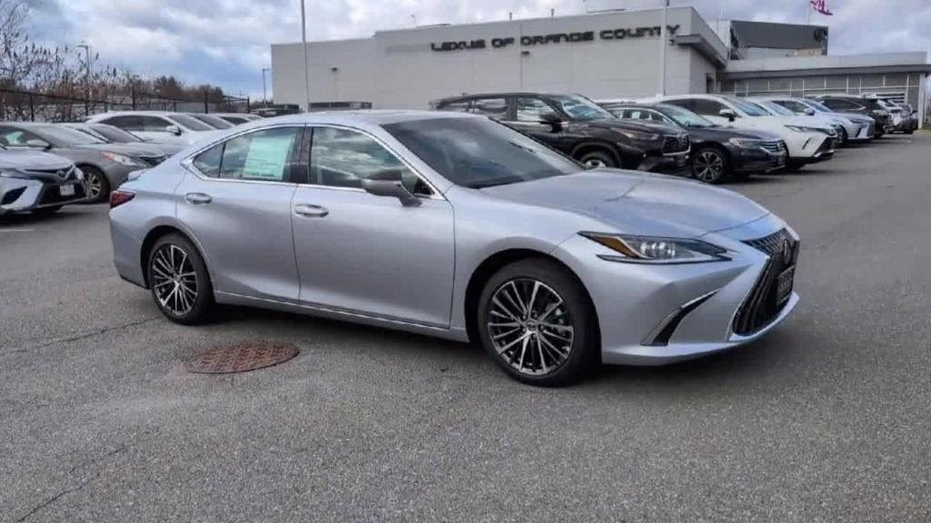 new 2025 Lexus ES 350 car, priced at $50,385