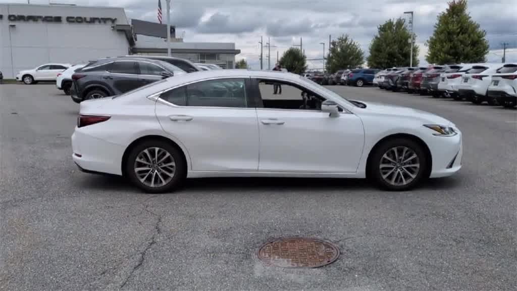 used 2022 Lexus ES 350 car, priced at $32,998