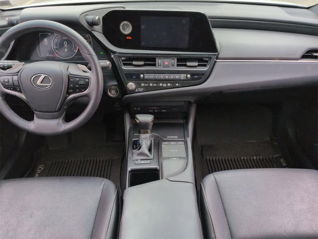 used 2022 Lexus ES 350 car, priced at $32,998