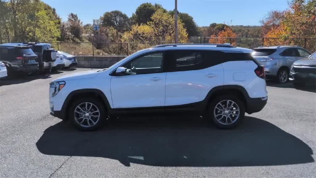 used 2024 GMC Terrain car, priced at $22,498