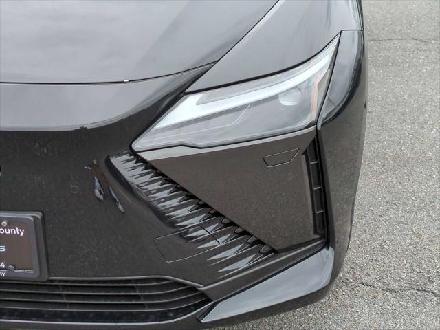 new 2025 Lexus RZ 450e car, priced at $56,354