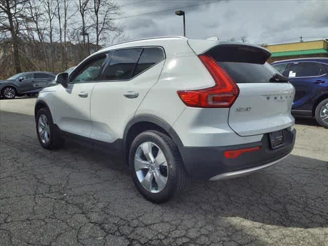 used 2020 Volvo XC40 car, priced at $25,843