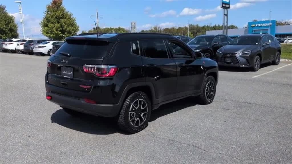 used 2024 Jeep Compass car, priced at $25,834