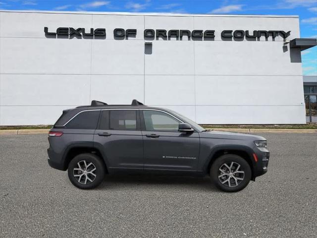 used 2024 Jeep Grand Cherokee car, priced at $41,998