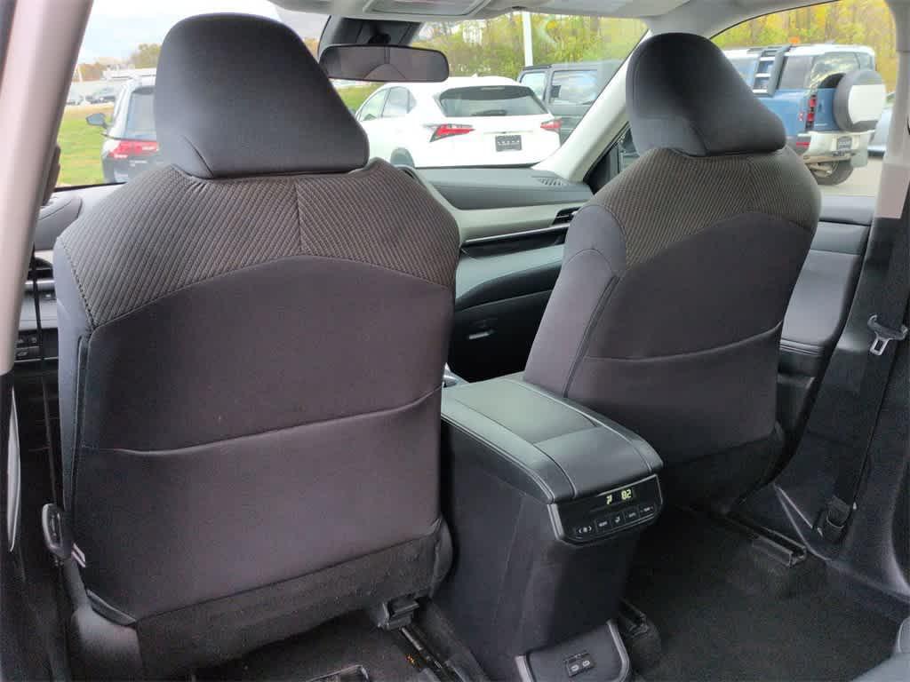 used 2023 Toyota Highlander car, priced at $32,586