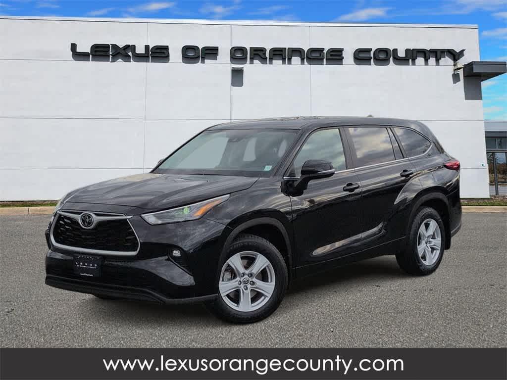 used 2023 Toyota Highlander car, priced at $32,586