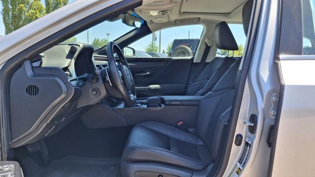 used 2021 Lexus ES 300h car, priced at $33,997