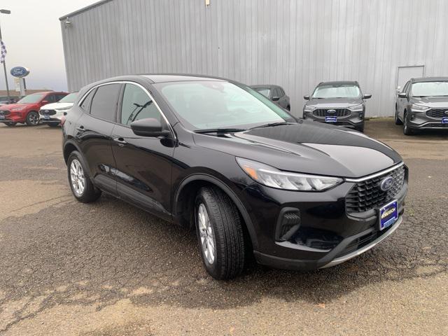 new 2024 Ford Escape car, priced at $25,350