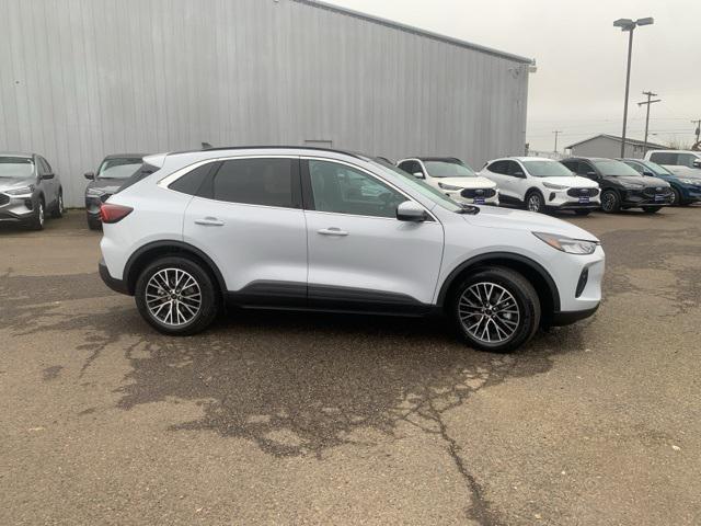 new 2025 Ford Escape car, priced at $40,498