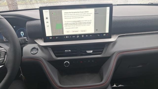 new 2025 Ford Explorer car, priced at $46,102