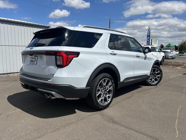 new 2025 Ford Explorer car, priced at $59,501