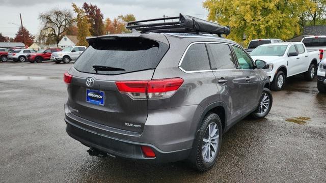 used 2019 Toyota Highlander car, priced at $26,417