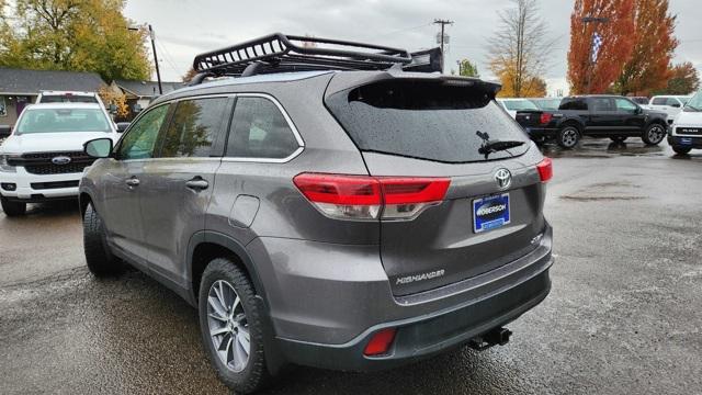 used 2019 Toyota Highlander car, priced at $26,417