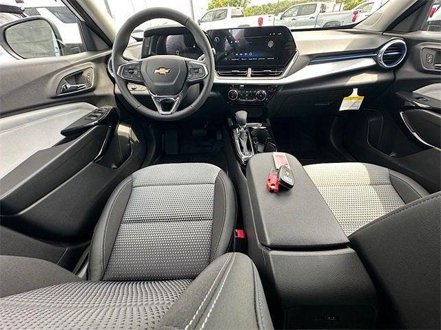 new 2025 Chevrolet Trax car, priced at $26,049