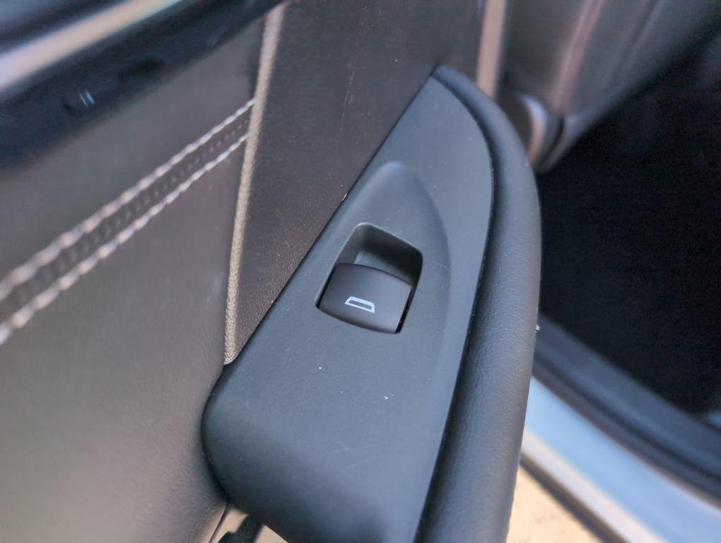 used 2022 Buick Envision car, priced at $22,750