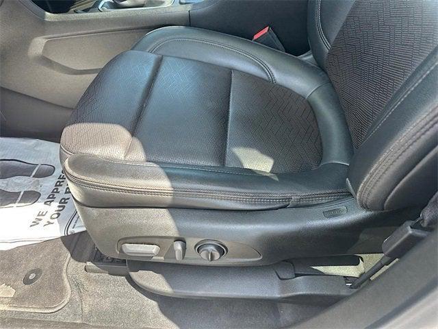 used 2022 Chevrolet Traverse car, priced at $31,715
