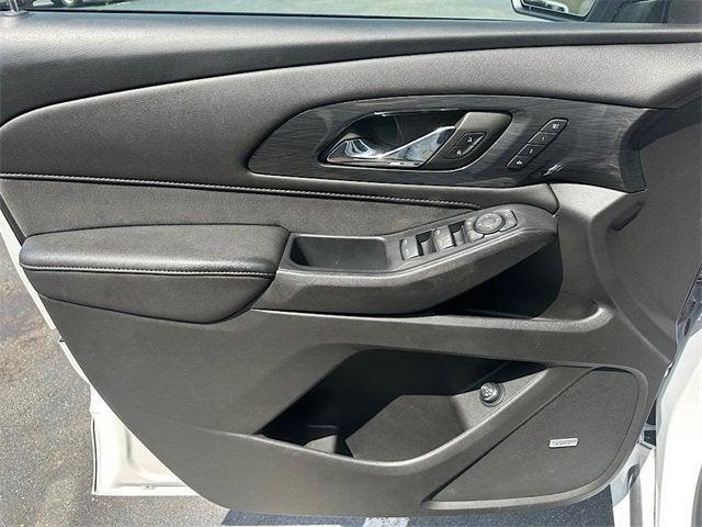 used 2022 Chevrolet Traverse car, priced at $31,715
