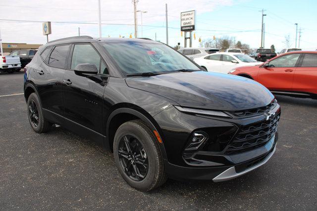 new 2025 Chevrolet Blazer car, priced at $37,655