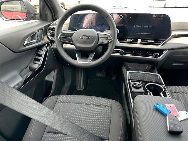 new 2026 Chevrolet Equinox car, priced at $30,258