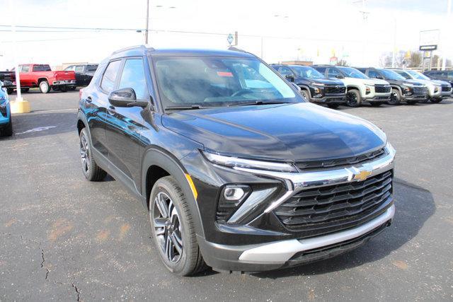 new 2025 Chevrolet TrailBlazer car, priced at $29,145