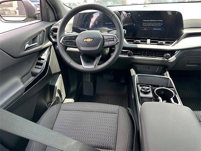 new 2026 Chevrolet Equinox car, priced at $31,680