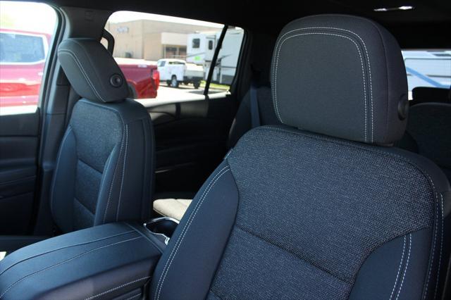 new 2025 Chevrolet Traverse car, priced at $42,844