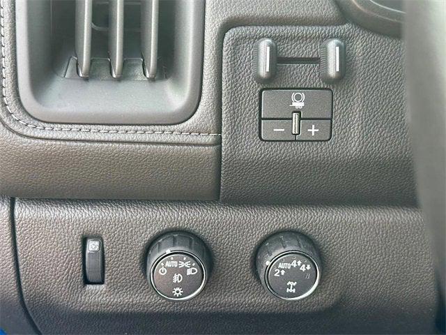 used 2022 GMC Canyon car, priced at $27,808