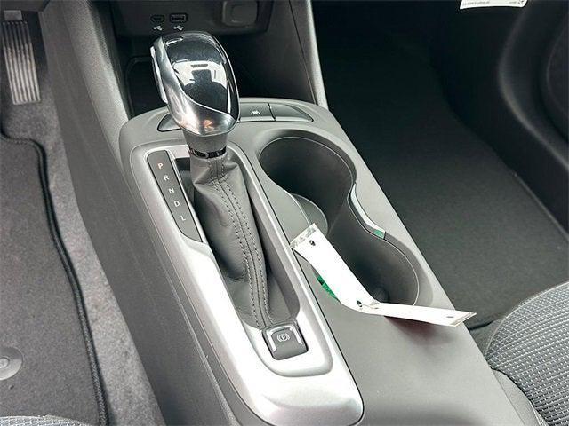 new 2025 Buick Envista car, priced at $25,690