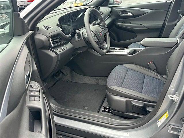 new 2025 Buick Envista car, priced at $25,690
